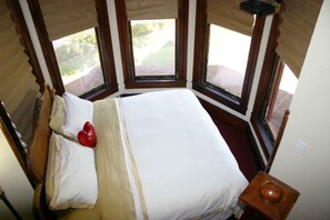 Camera, 1 letto king, idromassaggio | Biancheria in cotone egiziano, biancheria da letto di alta qualità