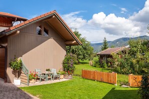 Outdoor dining - Ferienwohnung 2 für 2 Personen mit Balkon, 49 m² (Inzell)