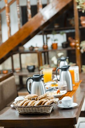 Desayuno buffet incluido todos los días