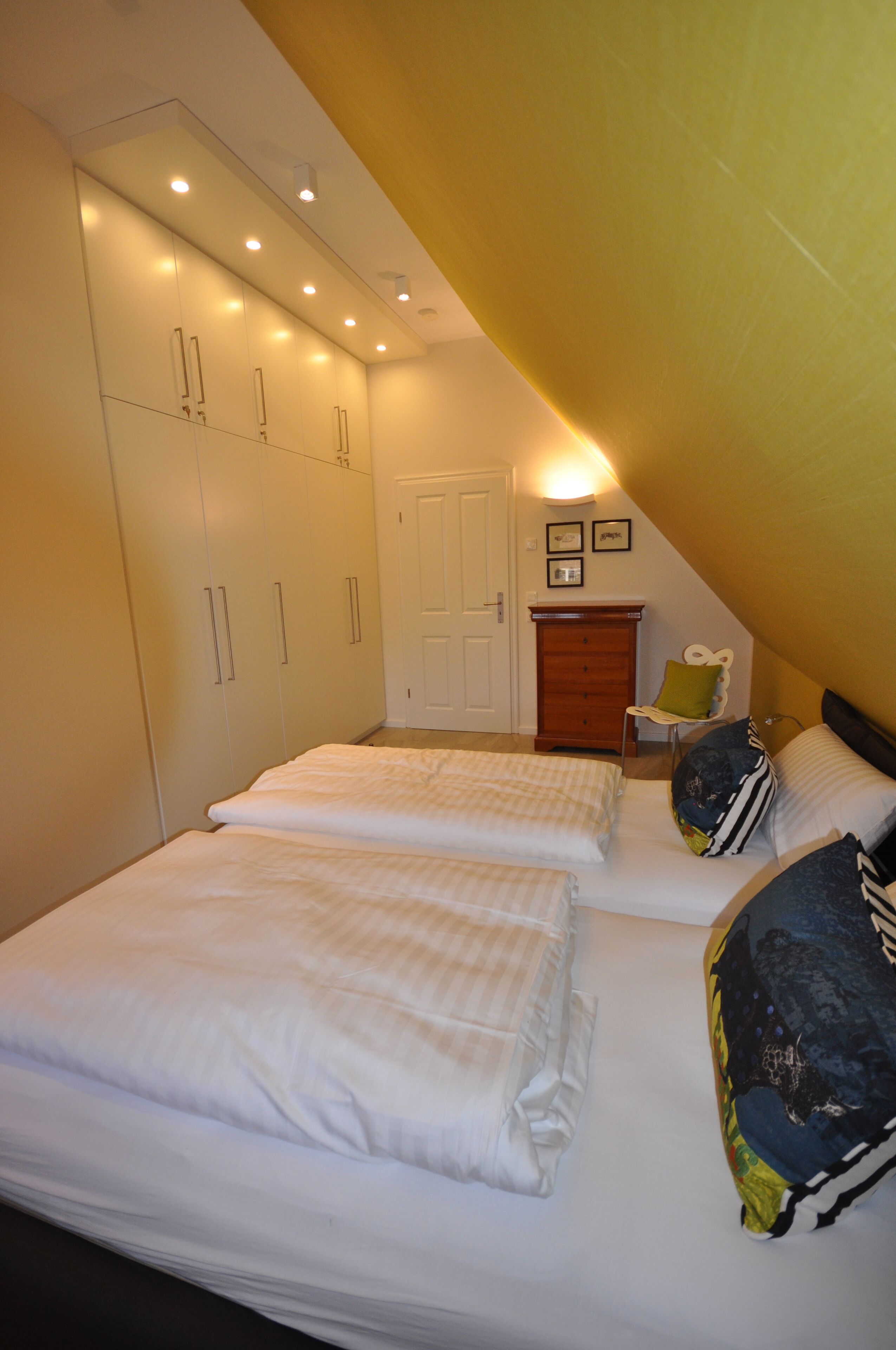 2 Schlafzimmer, Zimmersafe, Bügeleisen/Bügelbrett, kostenloses WLAN