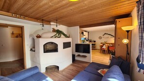 Fernseher, Tischtennisplatte