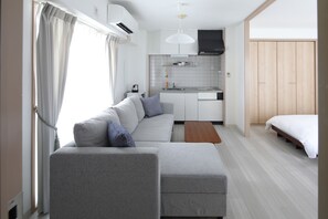 Chambre Quadruple Confort, coin cuisine ( 603 ) | Wi-Fi gratuit