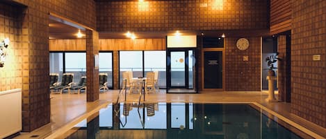 Piscine couverte, piscine chauffée