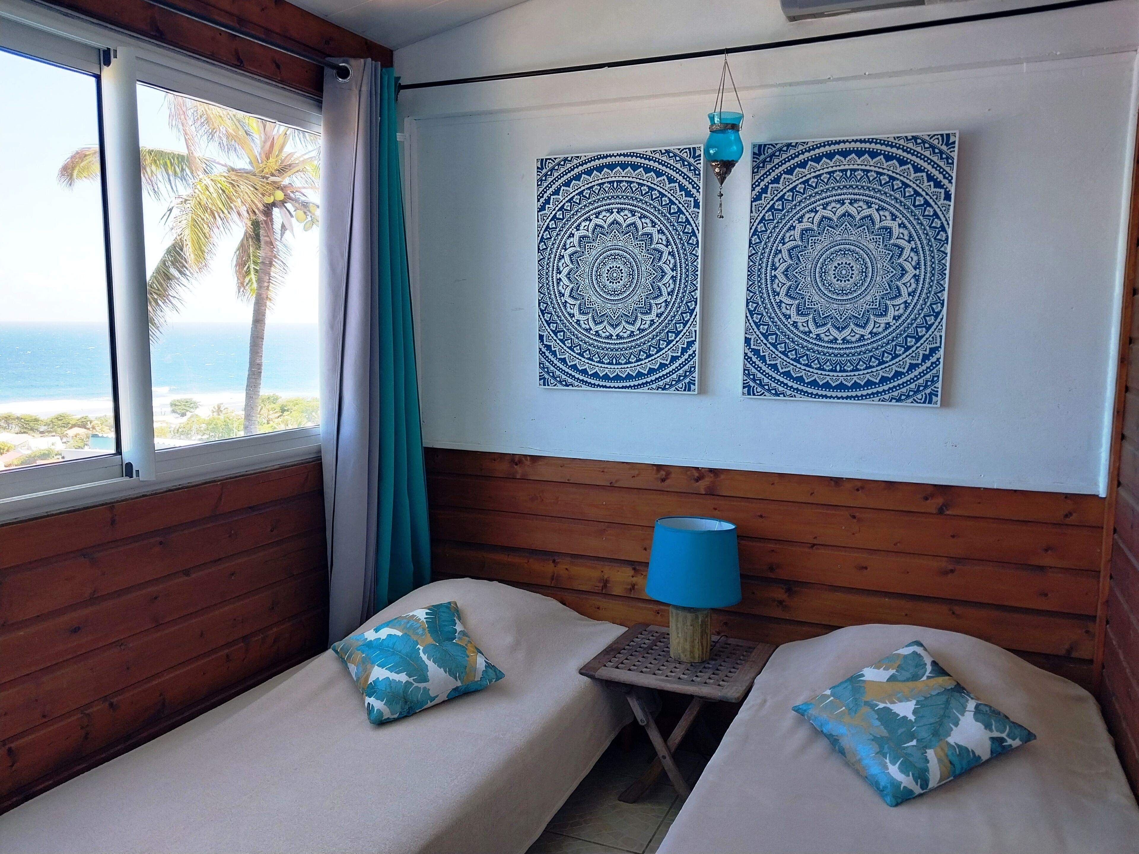 3 chambres, fer et planche à repasser, Wi-Fi gratuit, draps fournis