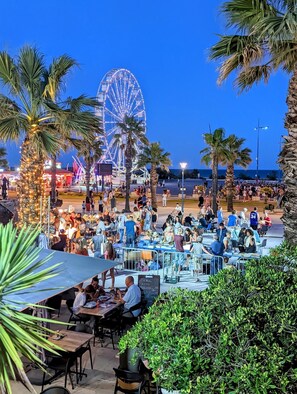 Dining - Pavillon T3 *** 72m2 Terrace 180° Sea View, Wifi, Swimming pool, Internet, Air conditioning, (Fleury)