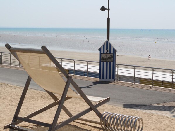 Beach - Charming single-storey house in St-Pair-sur-Mer, near the beach (Saint-Pair-sur-Mer)