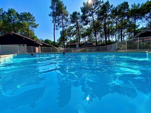 Pool - Confortable and bright villa, for 6 people, with pool and WiFi. (Lacanau)
