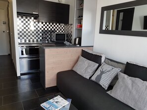 Interior - Val Thorens 29m² 4/6 pers. Balcony + Wifi. Magnificent view of the slopes & Cime Caron (Val Thorens)
