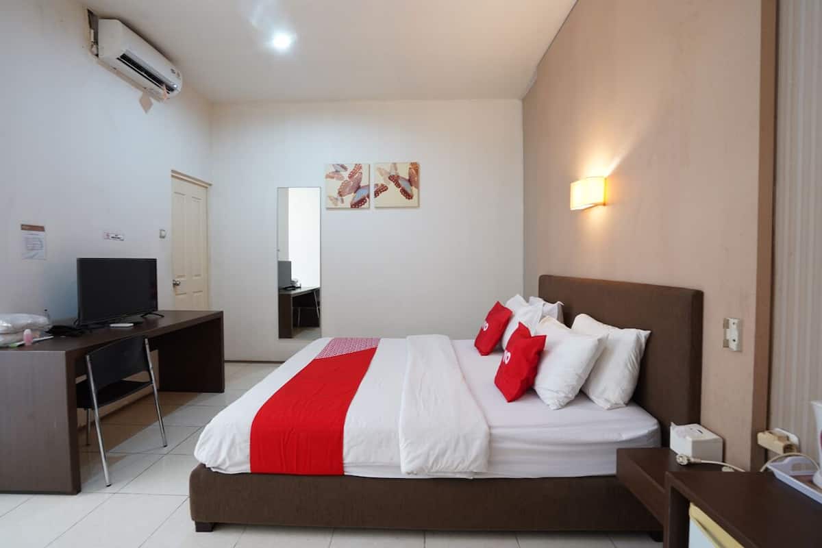 Superior Room, 1 King Bed