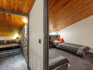 3 bedrooms