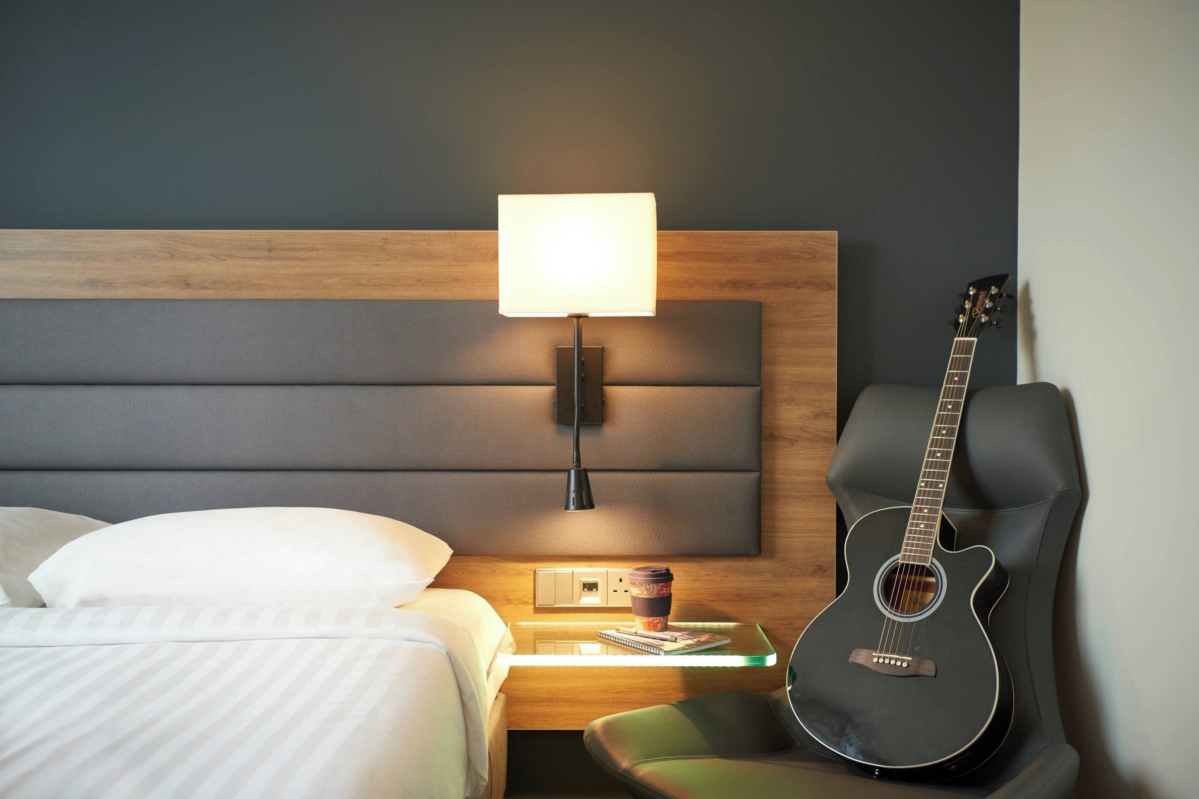 room, 1 queen bed, non smoking | desk, soundproofing, iron/ironing board, free cots/infant beds