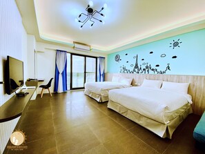 Chambre Quadruple Confort, 2 grands lits, non-fumeurs | Bureau, rideaux occultants, chambres insonorisées, Wi-Fi gratuit