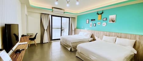 Comfort Quadruple Room, 2 Queen Beds, Non Smoking