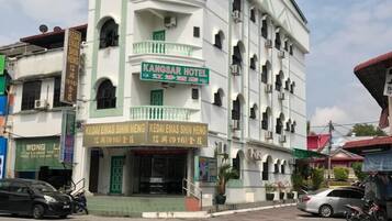 Mặt tiền nơi lưu trú