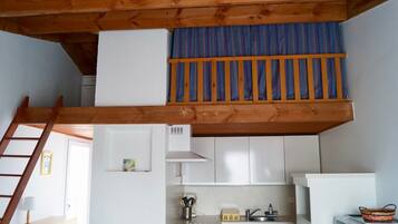 Réfrigérateur, micro-ondes, four, lave-vaisselle