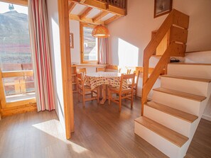 Dining - Cozy duplex for 6, washer, balcony, near slopes in Valmorel (Valmorel)