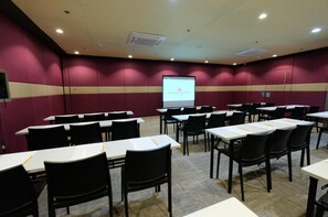 Meeting facility - Axiaa Hotel (Quezon City)