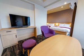 2 Queen and chair bed - Modern Apartment(Please see all information about our room before you book)