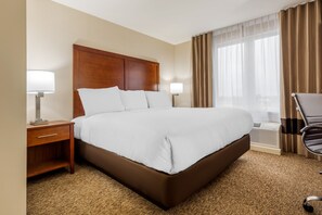 Suite, 1 cama King size y sofá cama, para no fumadores | Ropa de cama de alta calidad, edredón y camas con pillow-top 