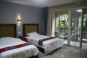 Deluxe Twin Room | Premium bedding, down comforters, pillowtop beds, individually decorated - Pusu Guest House (Guilin)