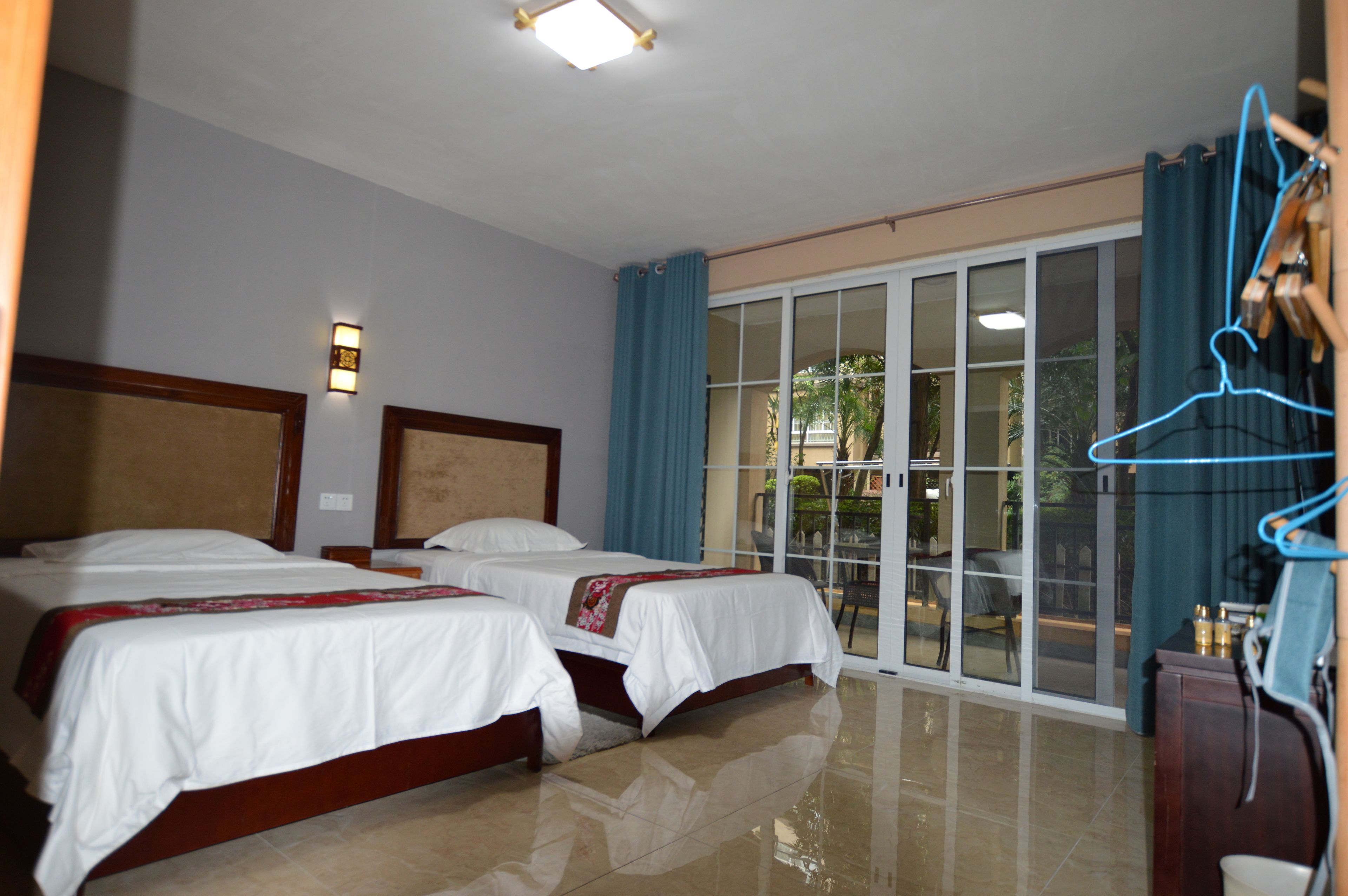 Deluxe Twin Room | Premium bedding, down comforters, pillowtop beds, individually decorated