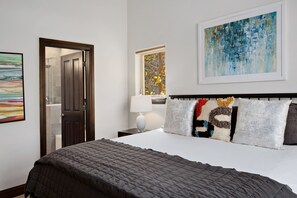 3 bedrooms, desk, iron/ironing board, WiFi - One of the Nicest Condos in East Vail, Newly Remodeled, Free Shuttle Access (Vail)