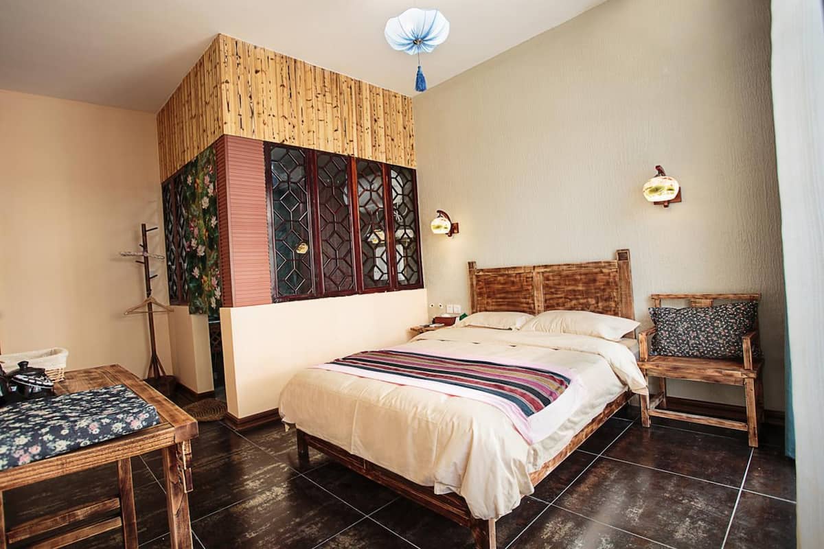 Kamar Double Deluks | Didekorasi berbeda-beda dan dilengkapi dengan perabotan berbeda-beda