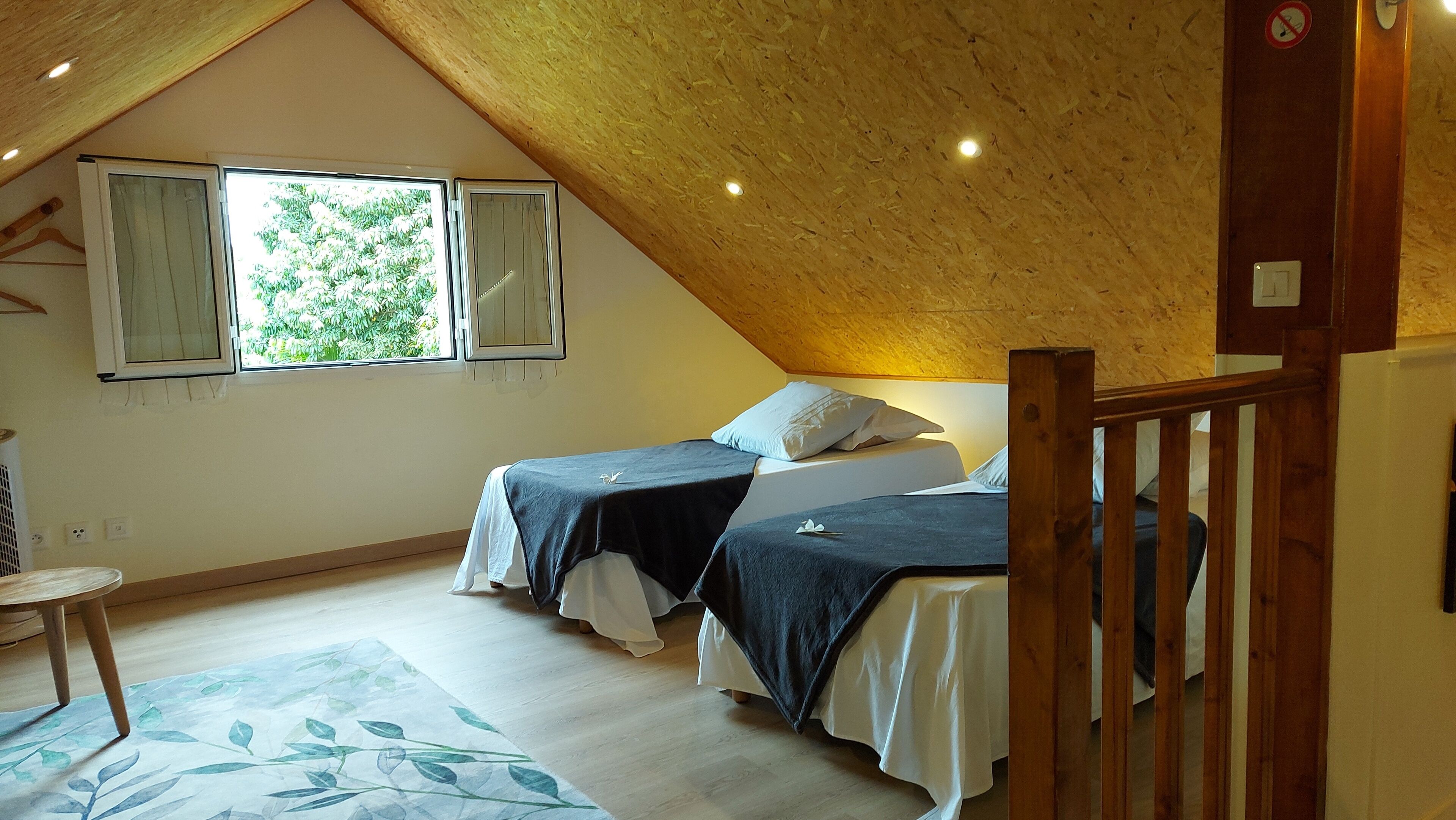 2 chambres, fer et planche à repasser, lit parapluie, Wi-Fi gratuit