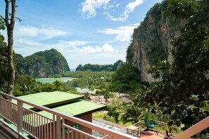 Standard Room | Balcony view - Railay Hilltop (Krabi)