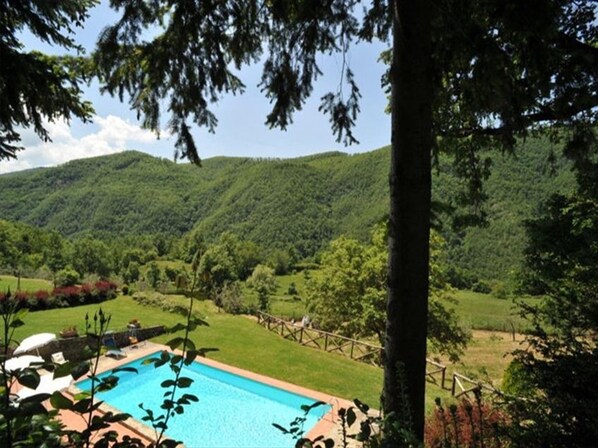 Piscina all'aperto