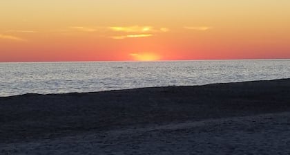 Oak Islands. Donovan's Reef