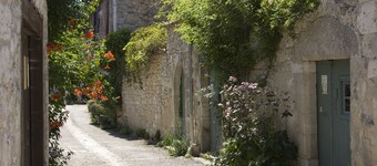 Gite with private pool for 6 people in a privileged site