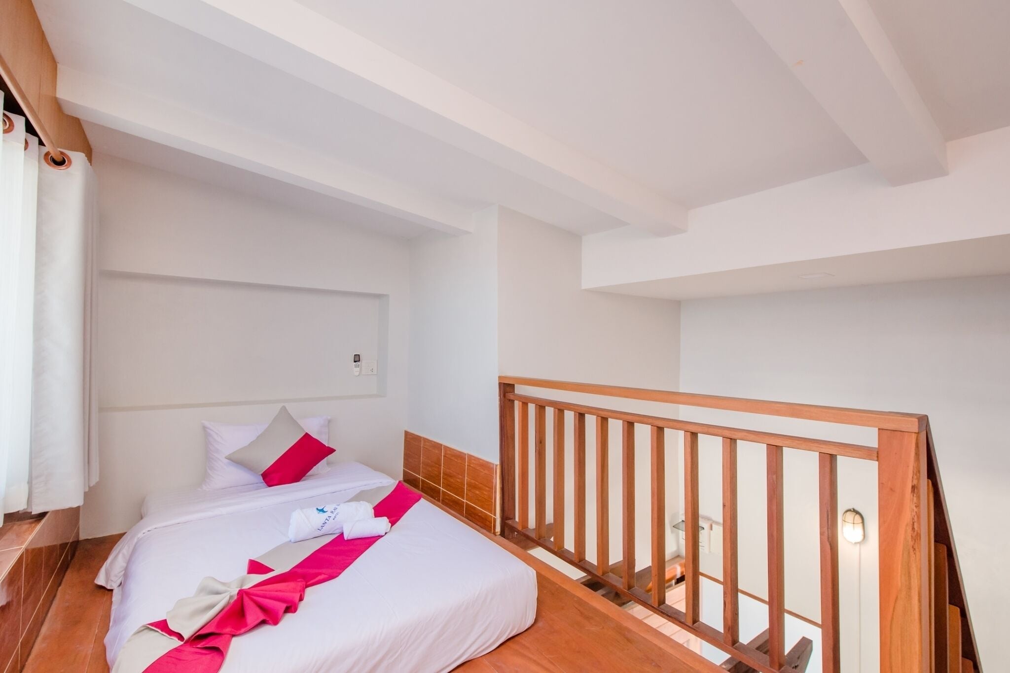 Photo - Lanta Ray Bay Hotel