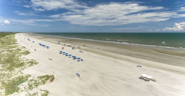 Beach nearby - Charming cottage yards to beach and recent reno (Kiawah Island)