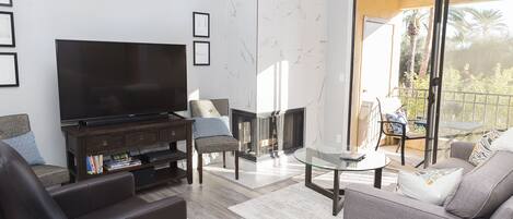 Smart TV, fireplace, ping pong, books