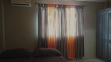 1 chambre, fer et planche Ă repasser, Wi-Fi, draps fournis