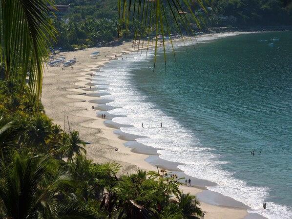 Sun loungers, beach towels