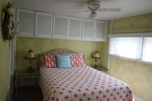 1 chambre, fer et planche à repasser, Wi-Fi, literie fournie