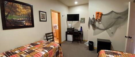 1 bedroom, desk, free WiFi, bed sheets