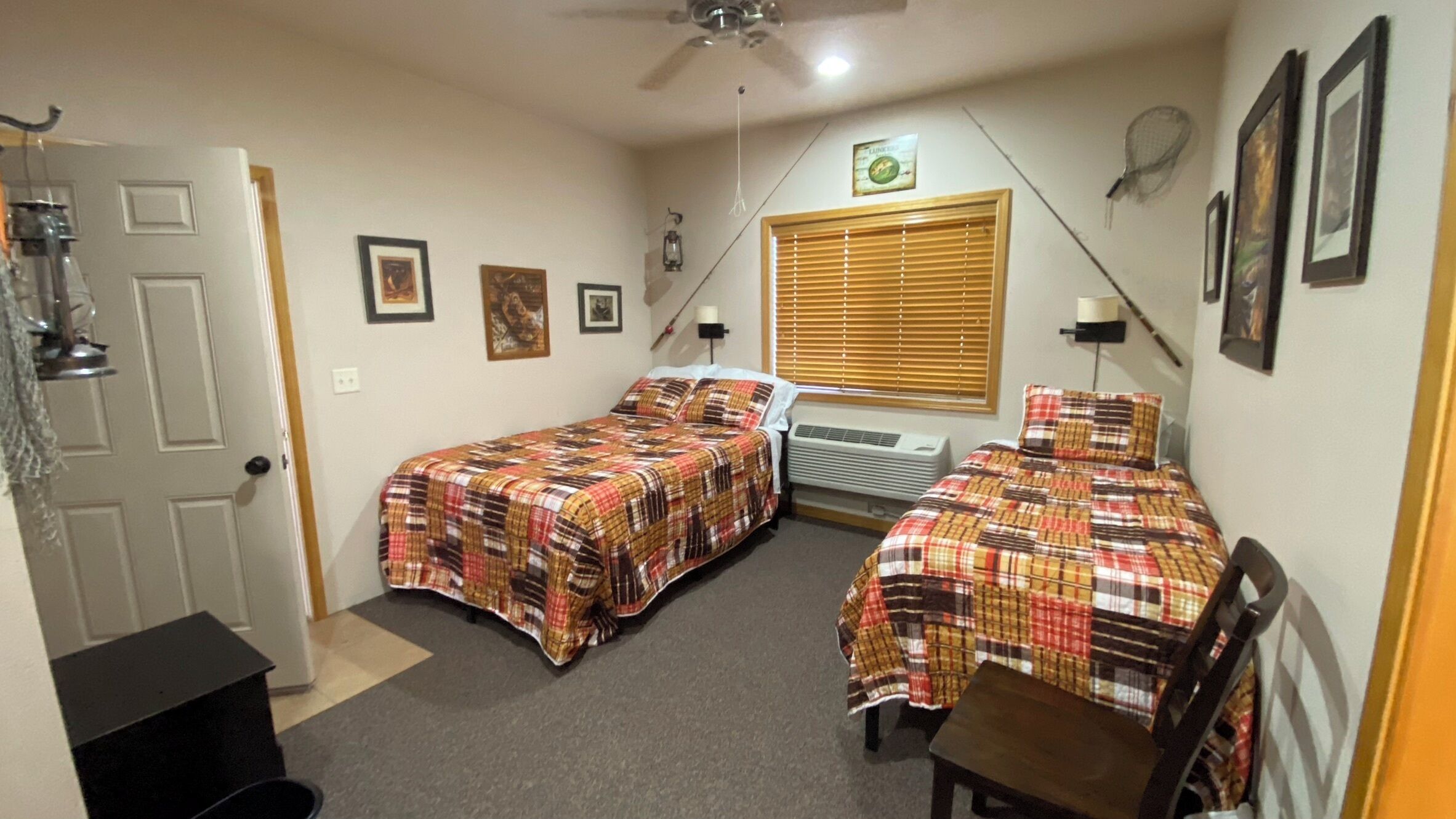 1 bedroom, desk, free WiFi, bed sheets