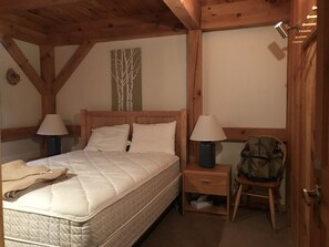 3 bedrooms, WiFi, bed sheets, wheelchair access