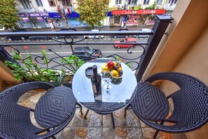 コンフォート ダブルルーム ダブルベッド 1 台 | バルコニーからの眺望