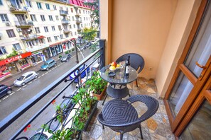 Standaard driepersoonskamer | Balkon