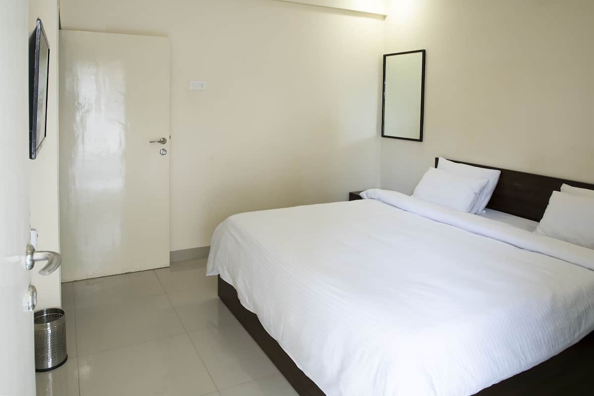 Apartment (1BHK) | Individually furnished, rollaway beds, free WiFi, bed sheets