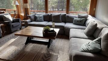 Smart TV, fireplace, DVD player, table football