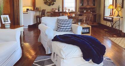 Historiallinen käsityöläinen tyylikkäässä Lexington KY naapurustossa