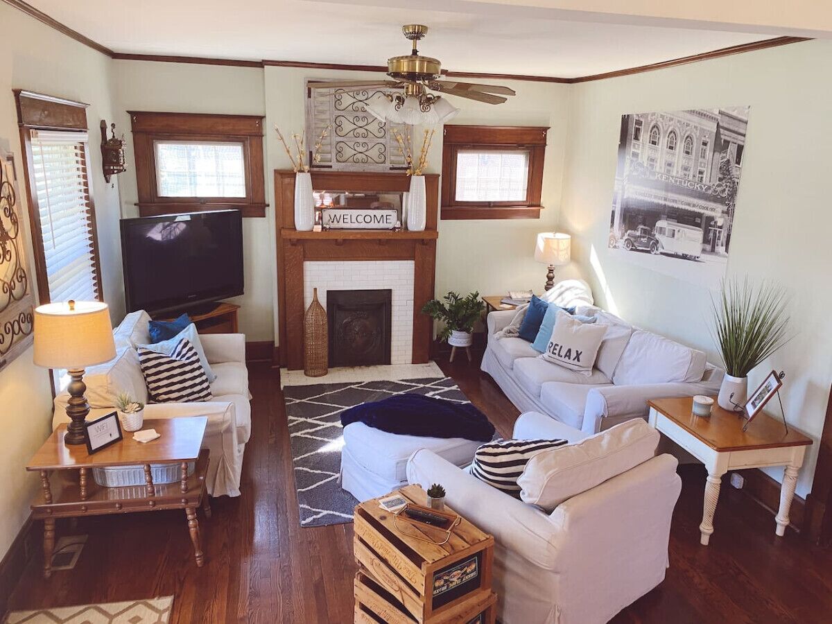 智能电视、办公室