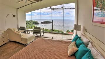 8 bedrooms, in-room safe, iron/ironing board, travel cot