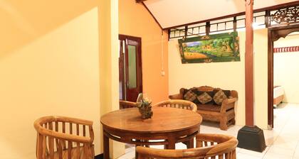 Pondok Tulasi Hostel