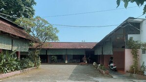 Unclassified image, 4 of 35, button - Hotel Sala (Yogyakarta)